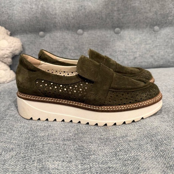 Elegant Olive Suede Women\'s Platform Loafers